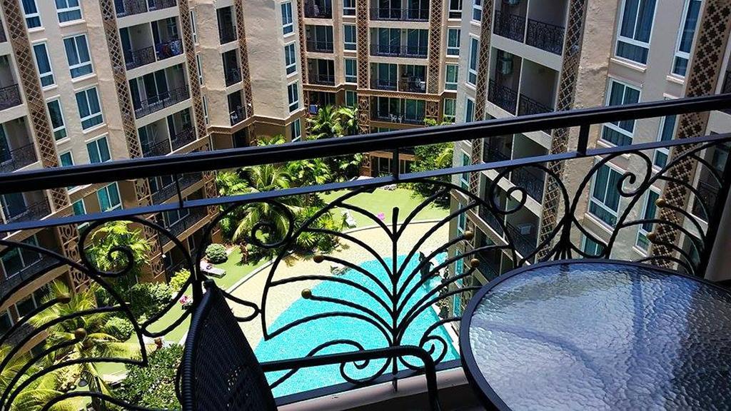 Atlantis Residence Jomtien Beach Eksteriør billede